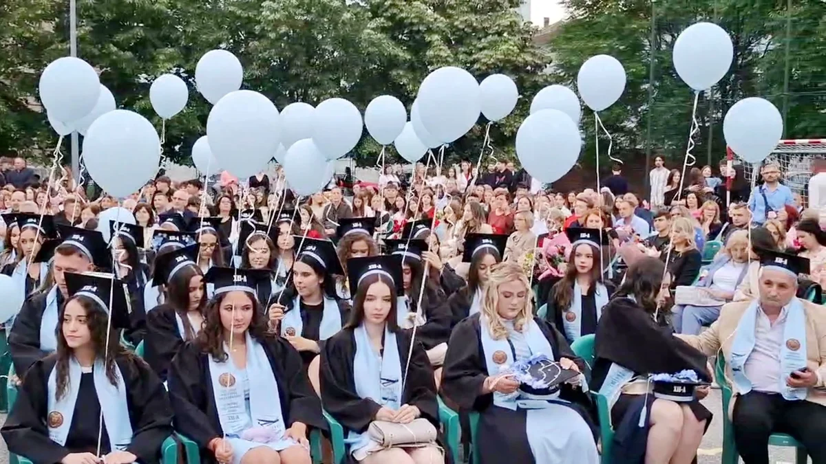16 absolvenți cu media 10 la Colegiul Țichindeal din Arad, promoția 2026
