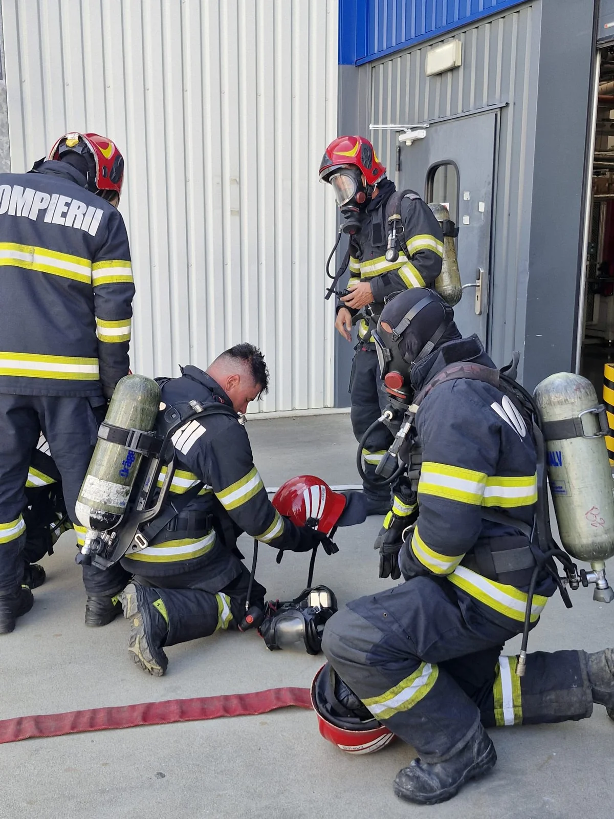 Pompierii arădeni au simulat un incendiu în Zona Industrială Vest a Aradului