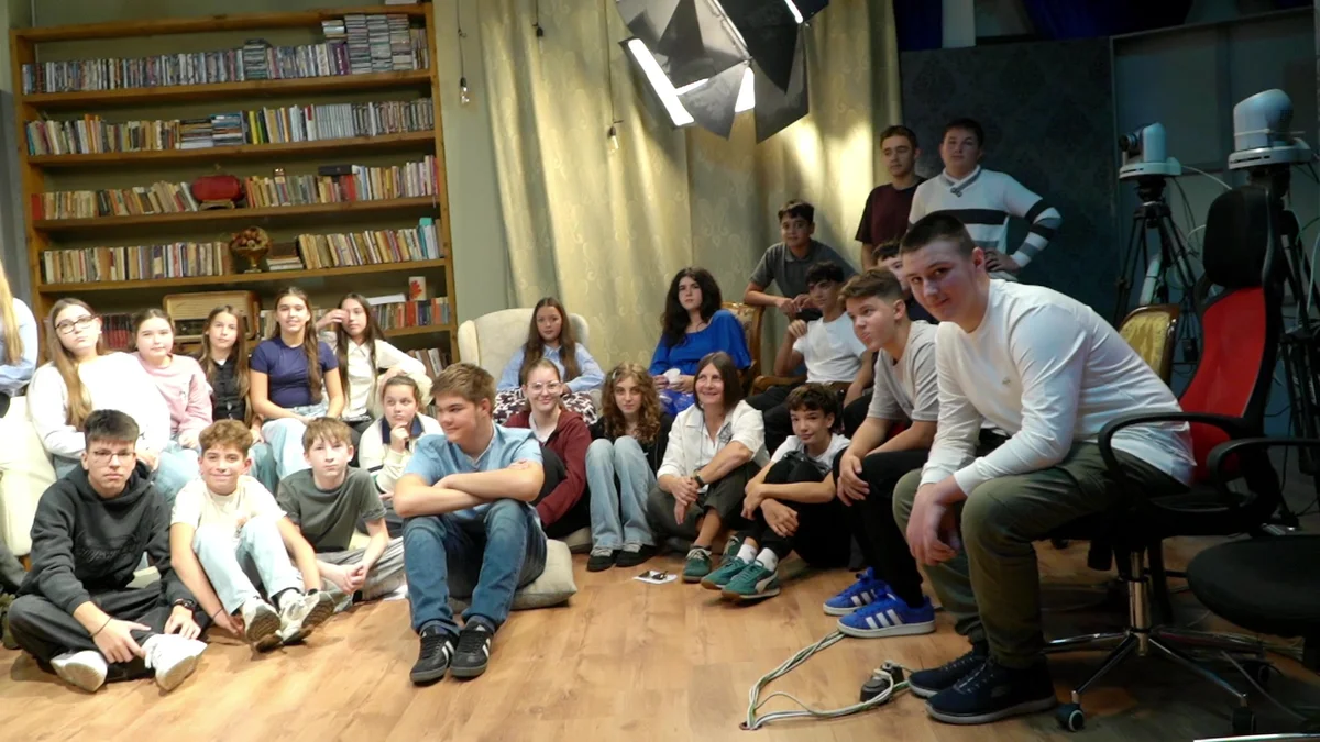 Nicoleta Pavel a primit la TV Arad elevii de la Liceul de Informatică